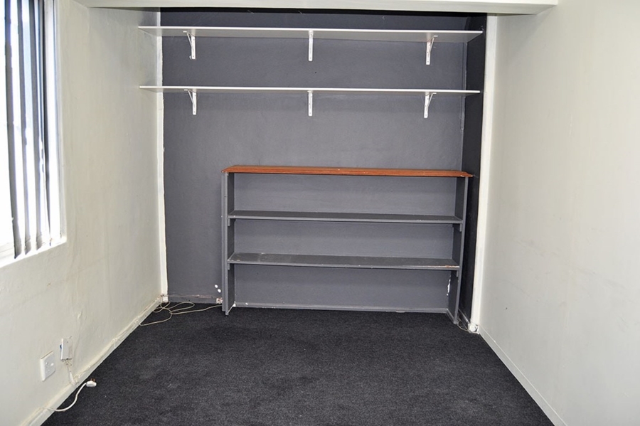 To Let commercial Property for Rent in Paarden Eiland Western Cape